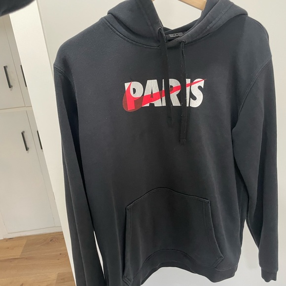 Nike Tops - Nike hoodie, size medium
